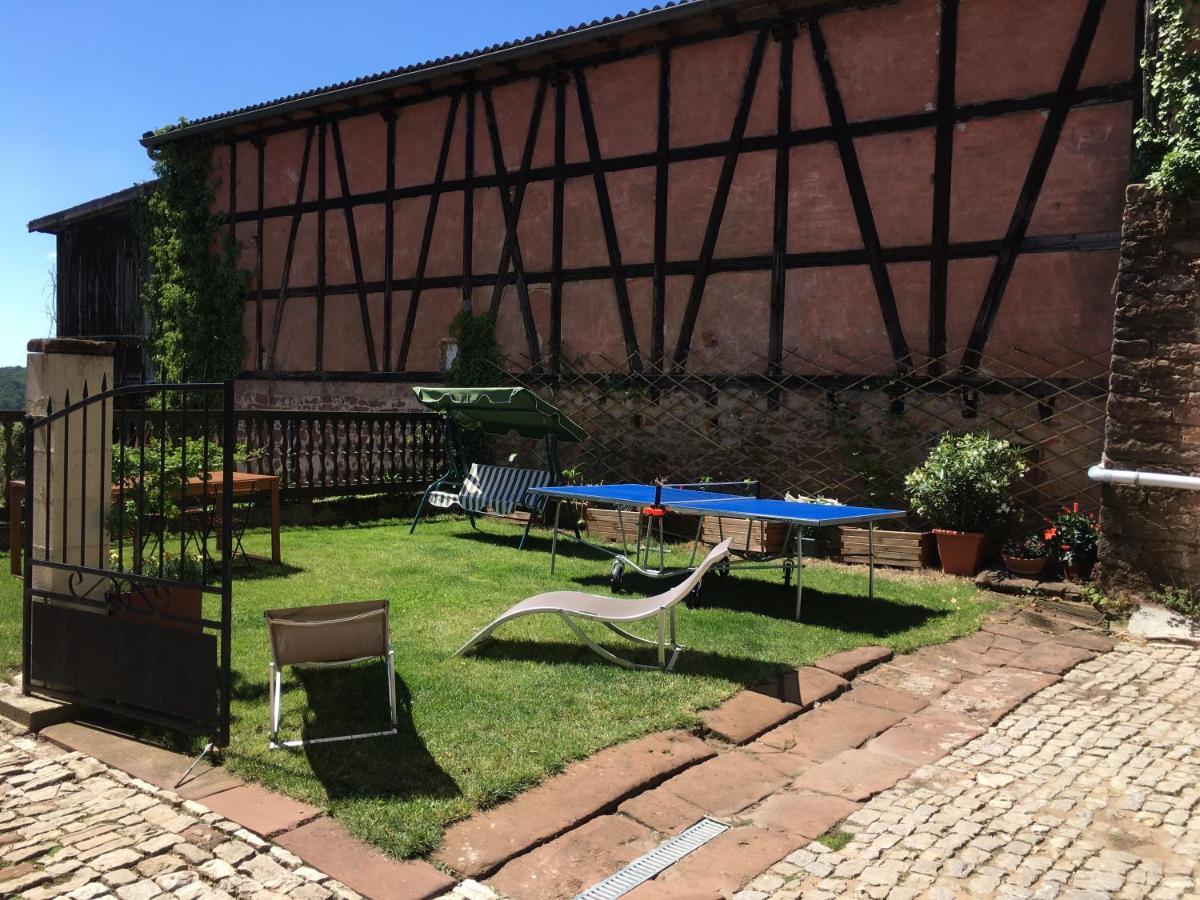 Au Relais De L'Histoire Gite Classe 4 Etoiles Oberbronn Exterior photo