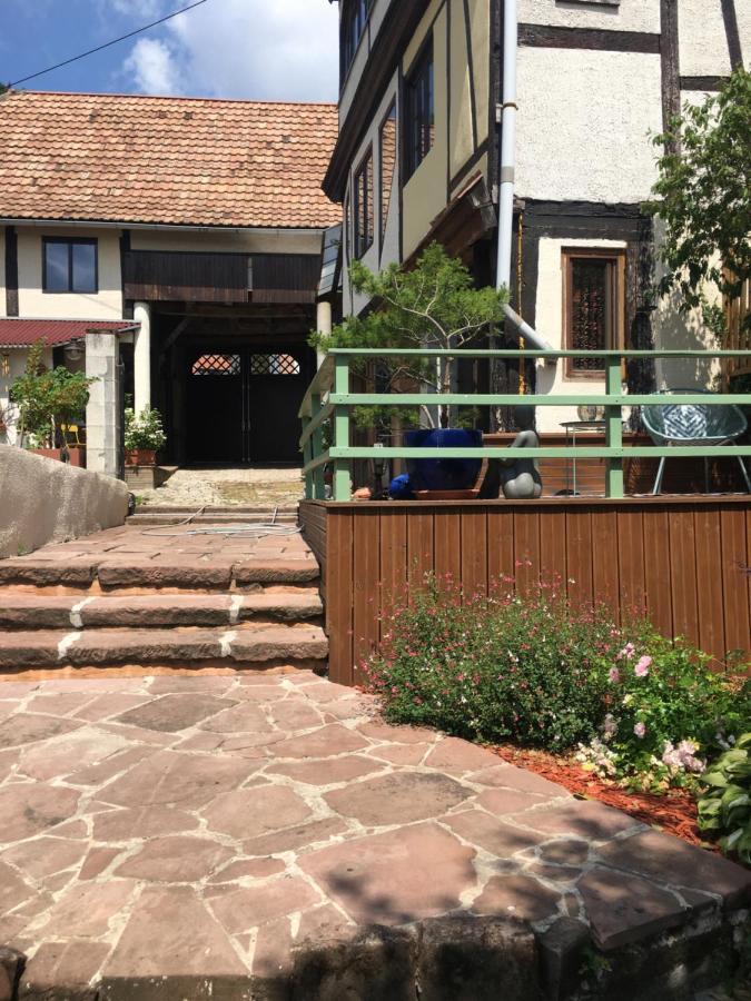 Au Relais De L'Histoire Gite Classe 4 Etoiles Oberbronn Exterior photo